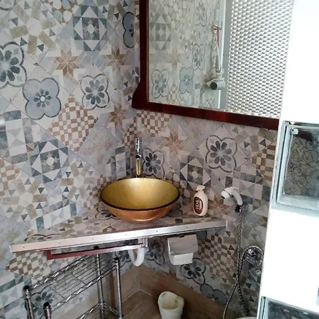 Stresa Apartment *